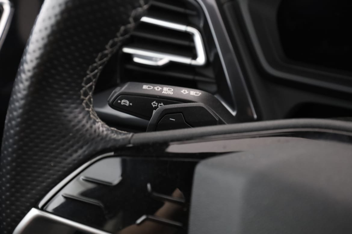 Vehicle Image 35