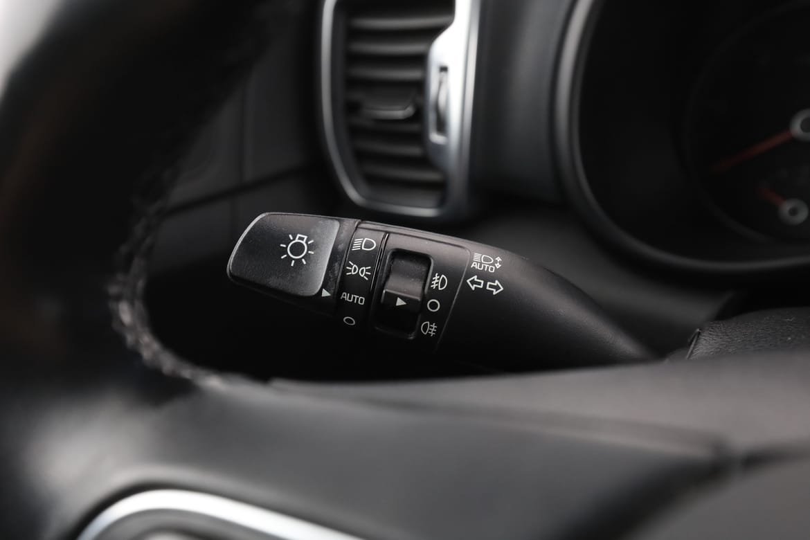 Vehicle Image 32