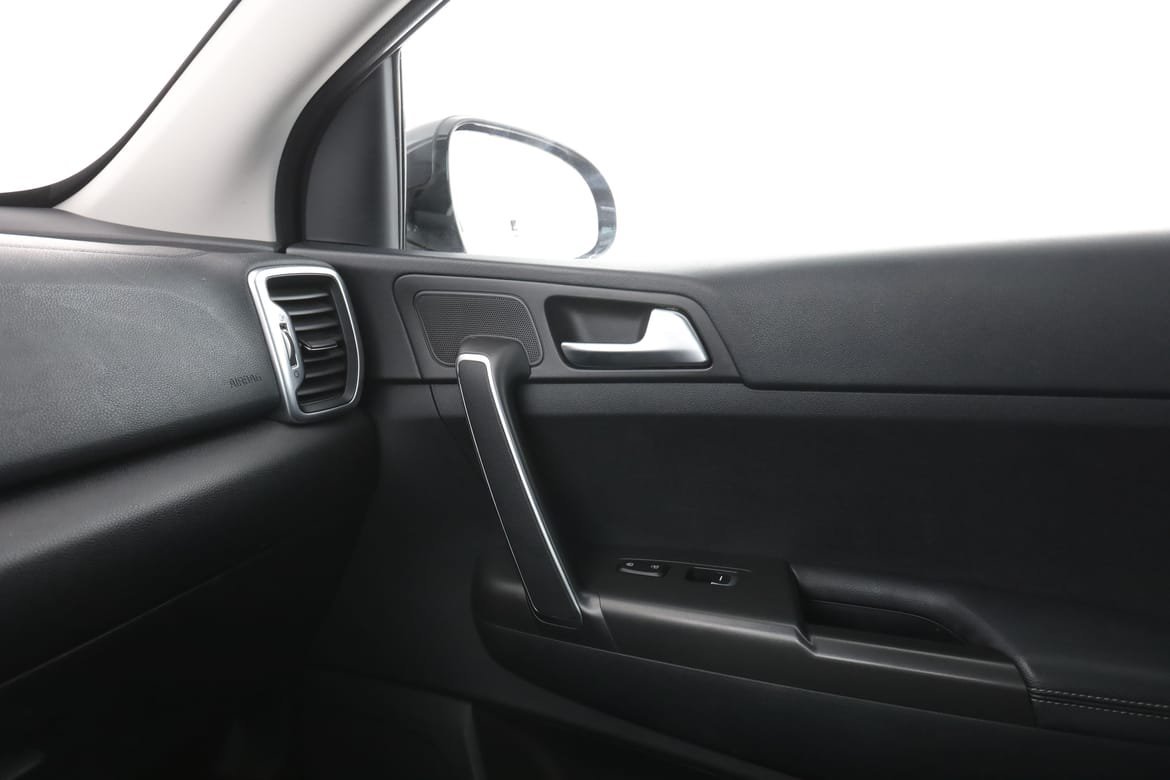 Vehicle Image 35