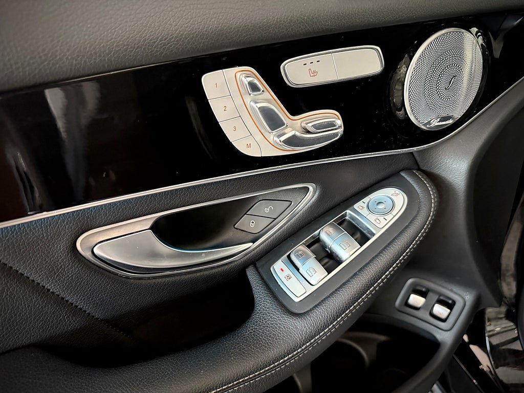 Vehicle Image 27