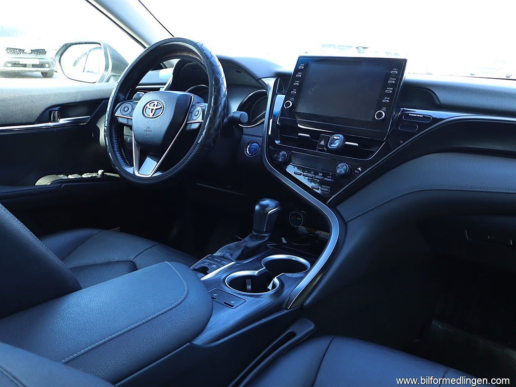 Vehicle Image 7