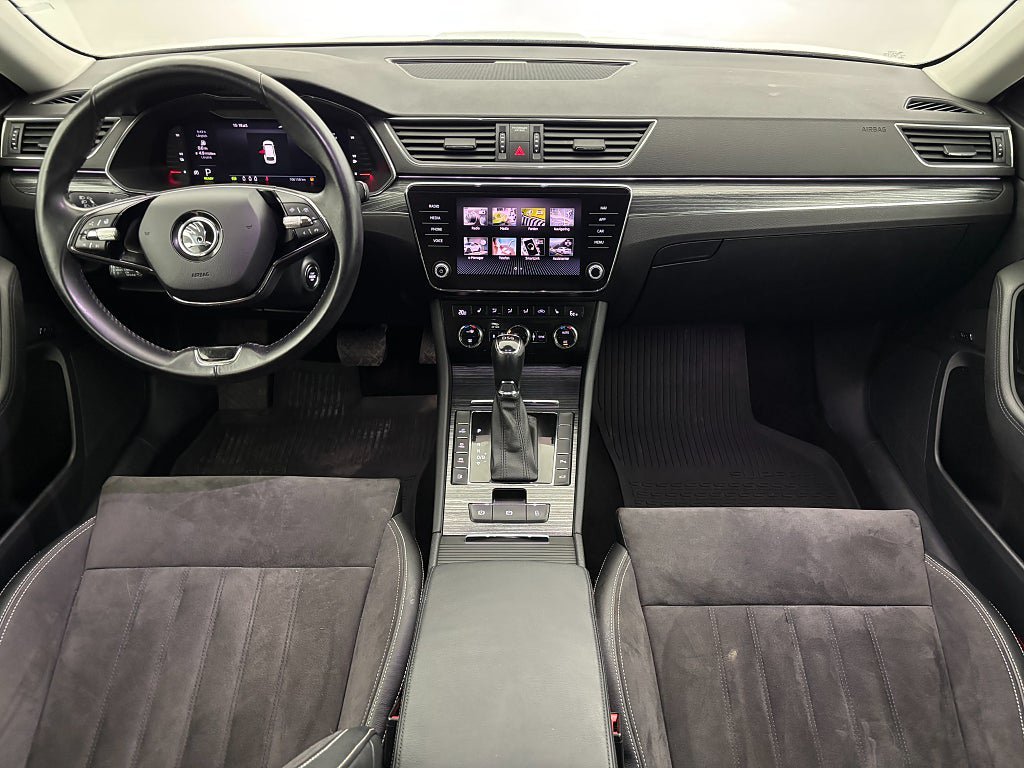 Vehicle Image 19