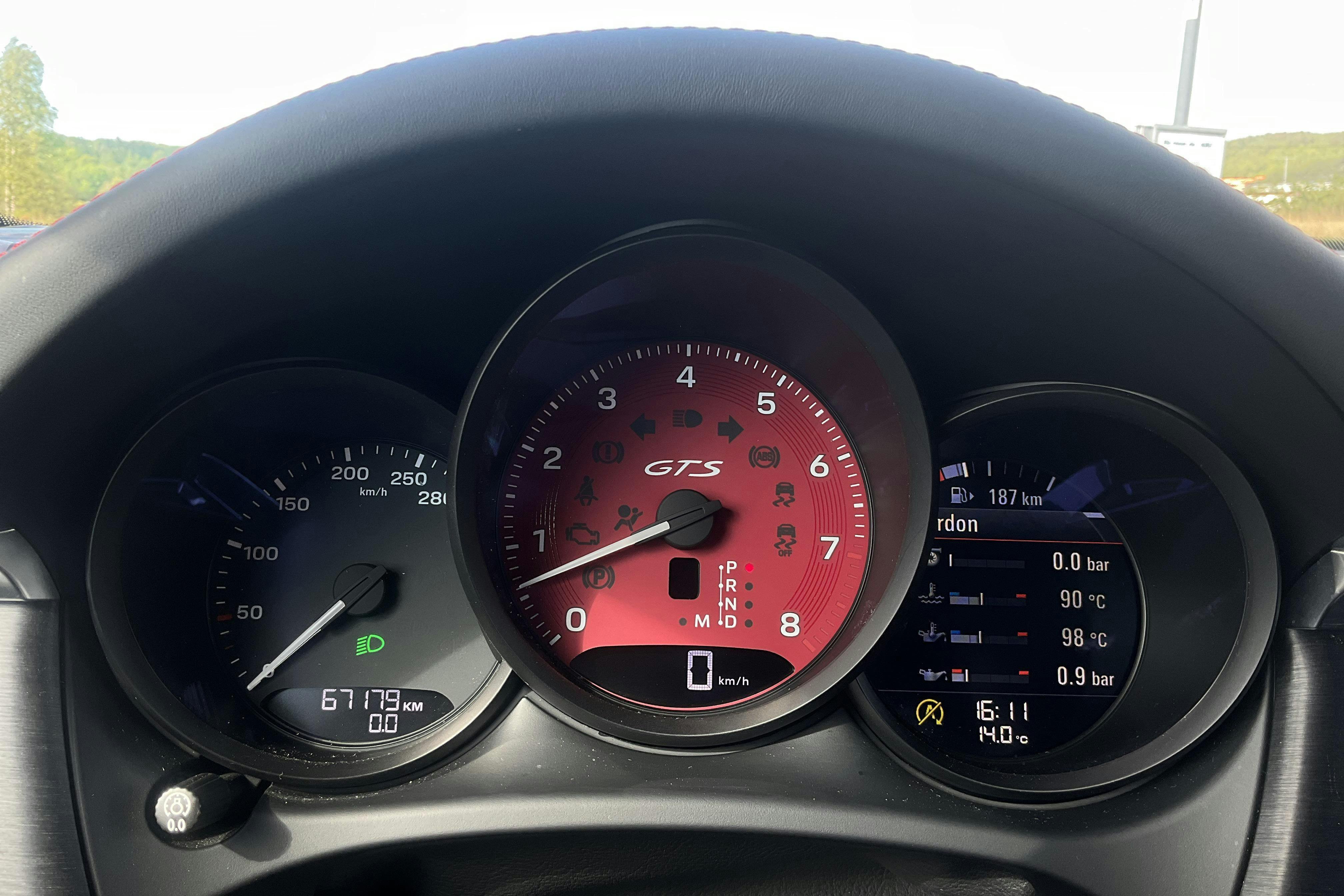 Vehicle Image 10