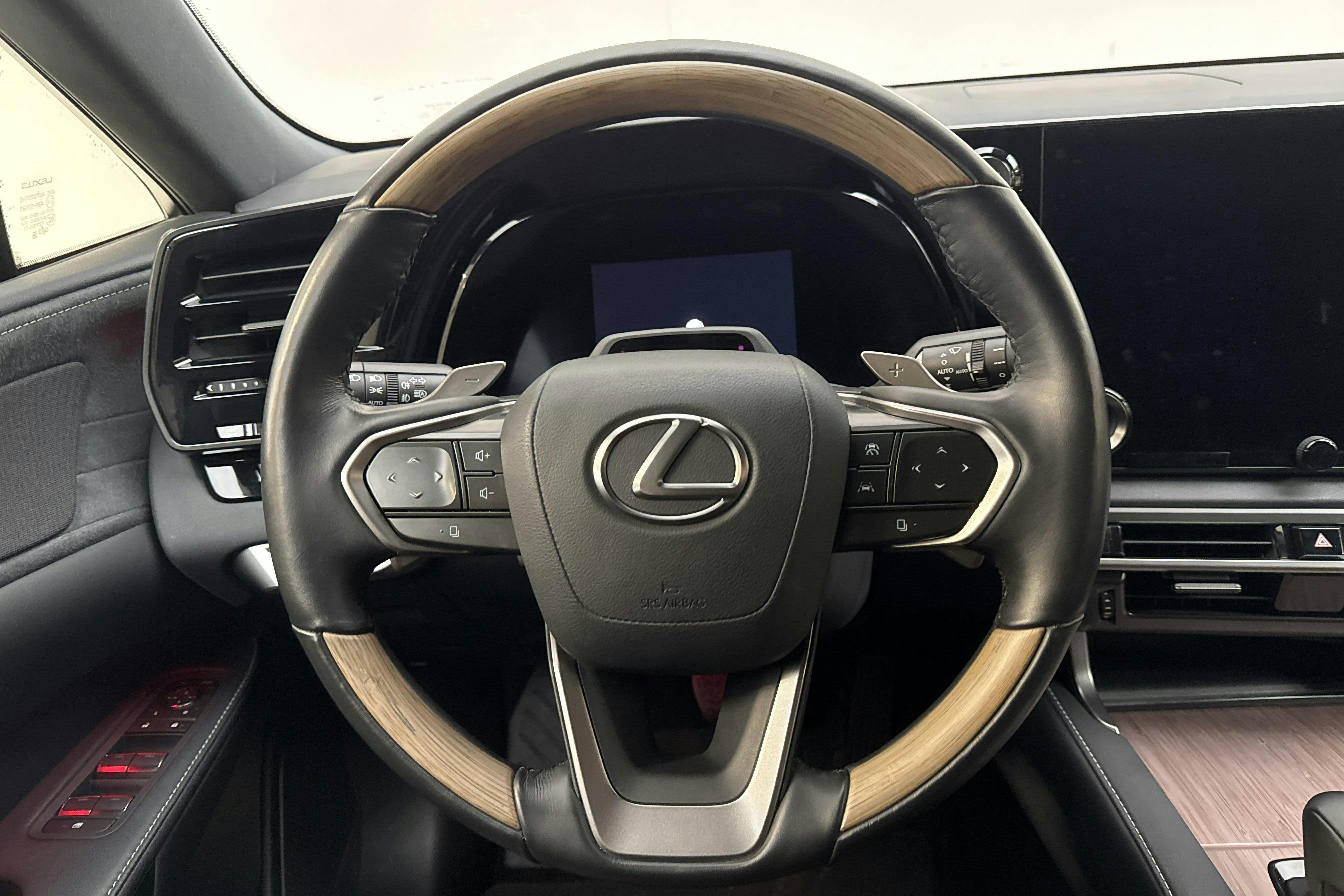 Vehicle Image 13