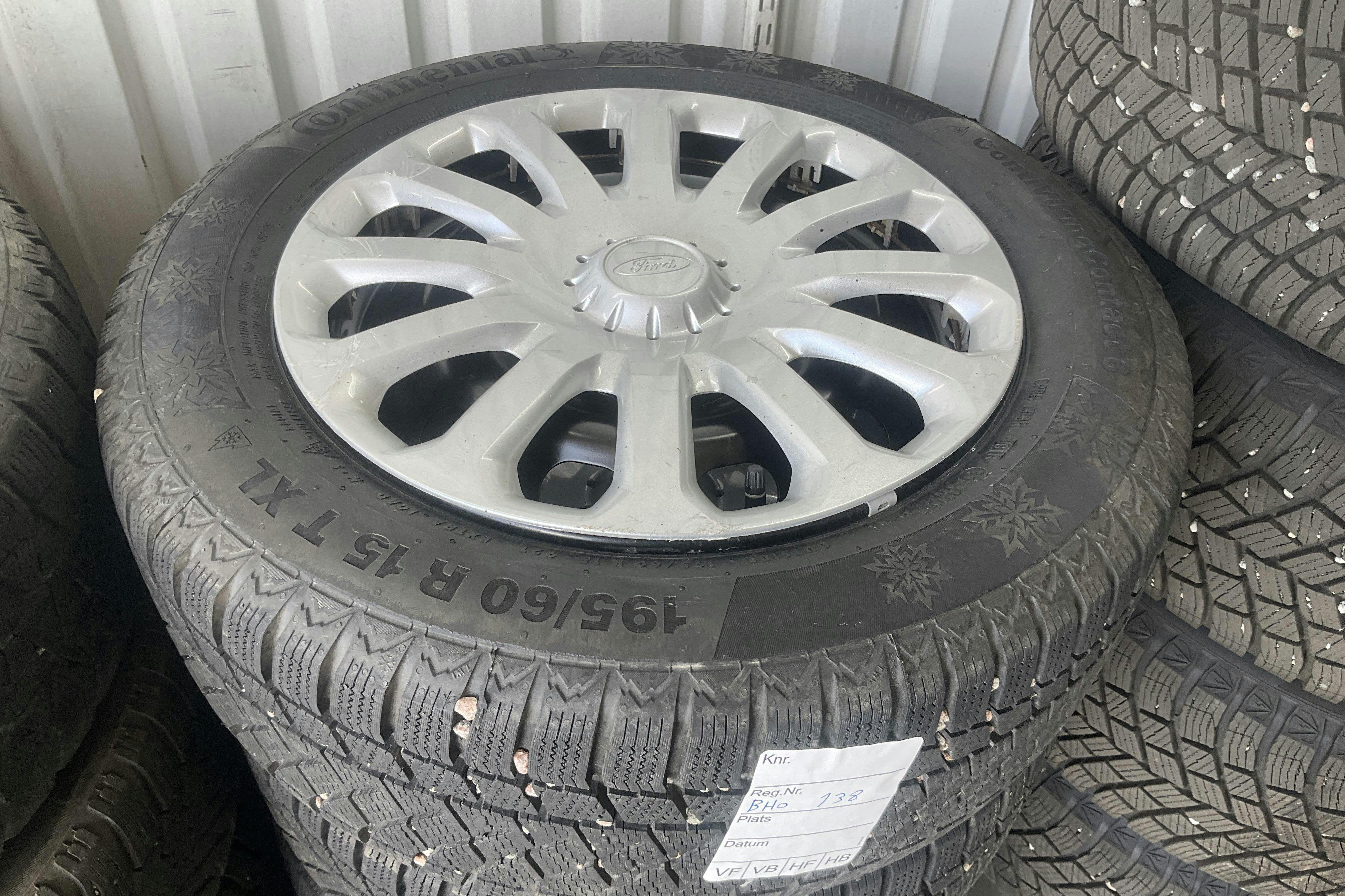 Vehicle Image 11