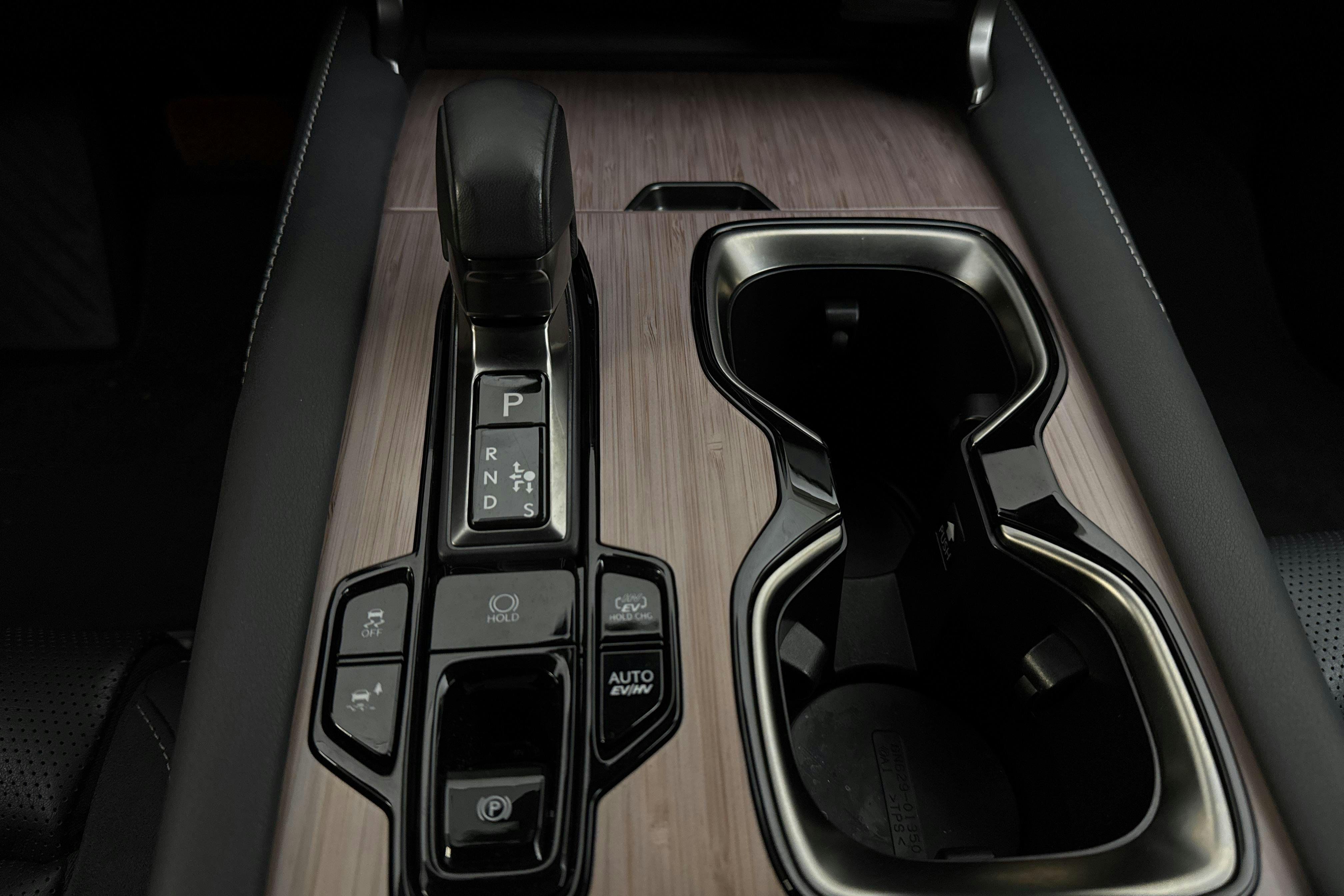 Vehicle Image 15