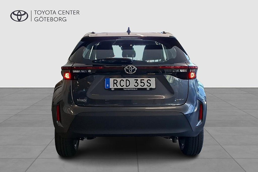 Vehicle Image 6