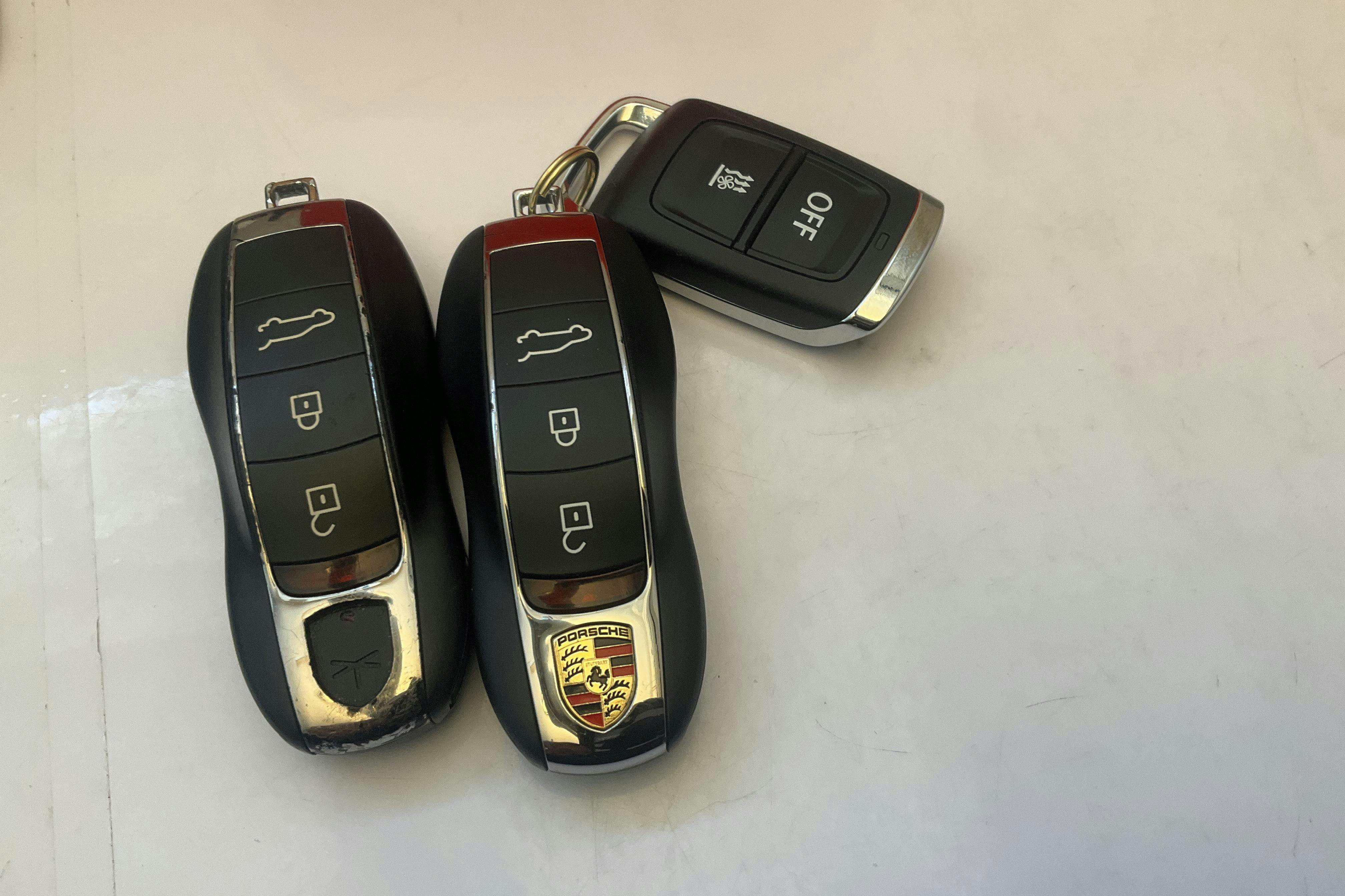 Vehicle Image 25