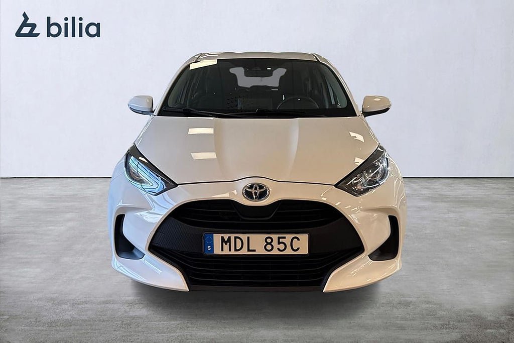 Vehicle Image 6