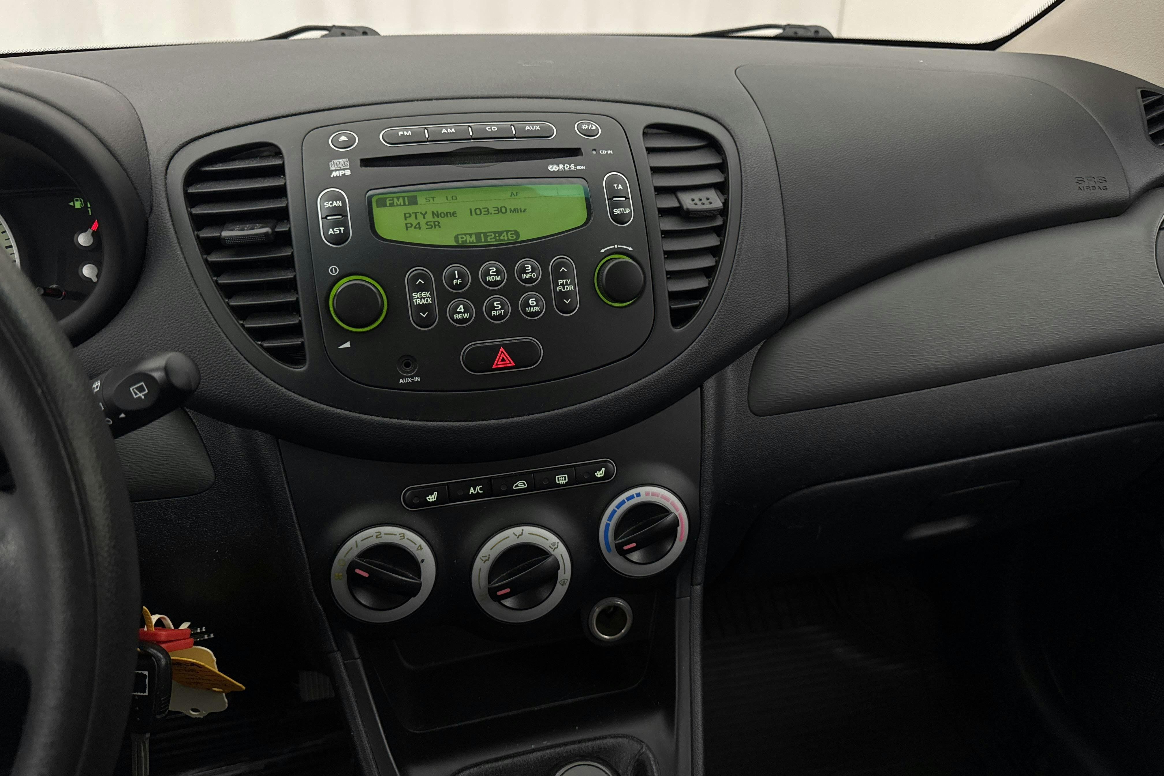 Vehicle Image 11