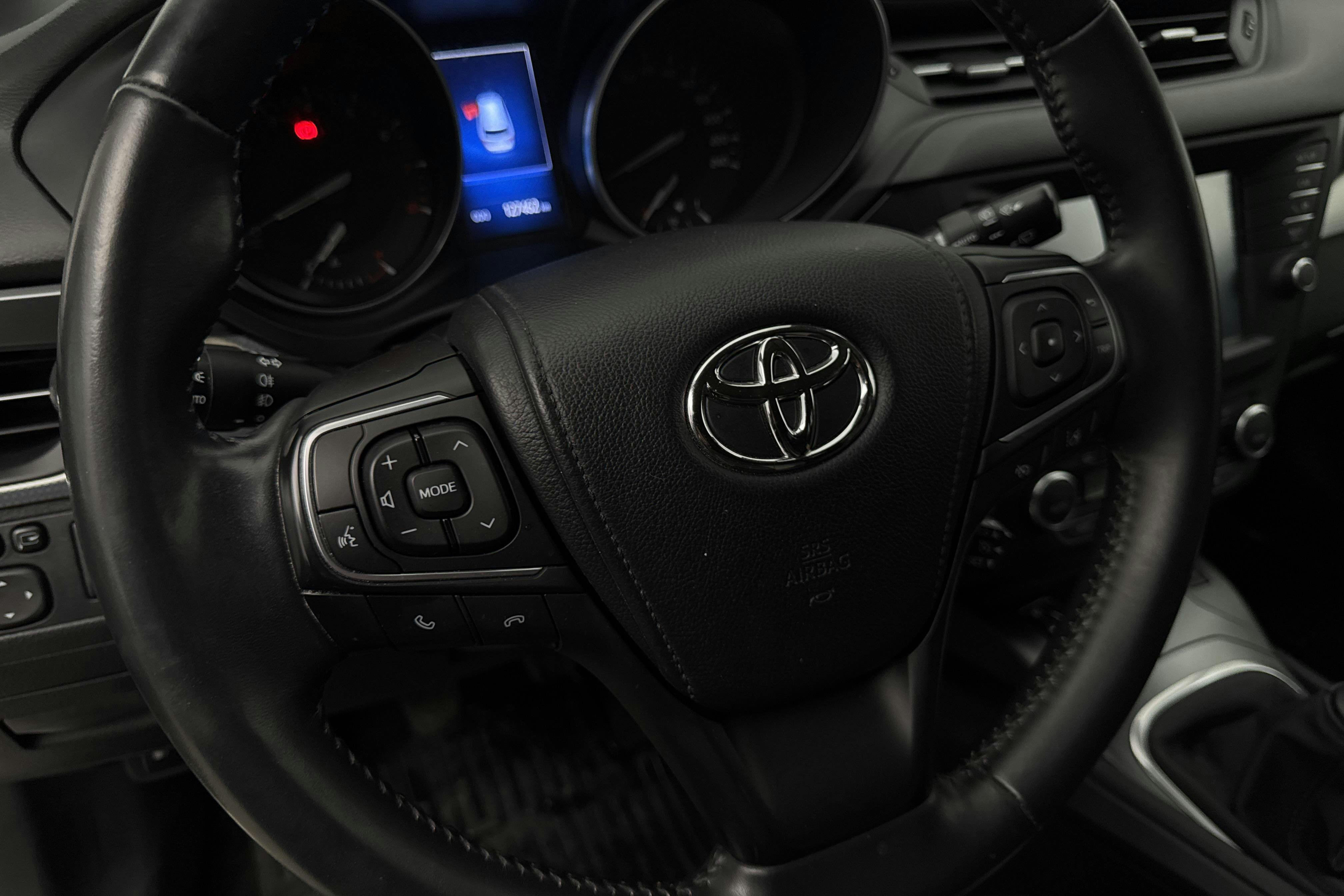 Vehicle Image 15