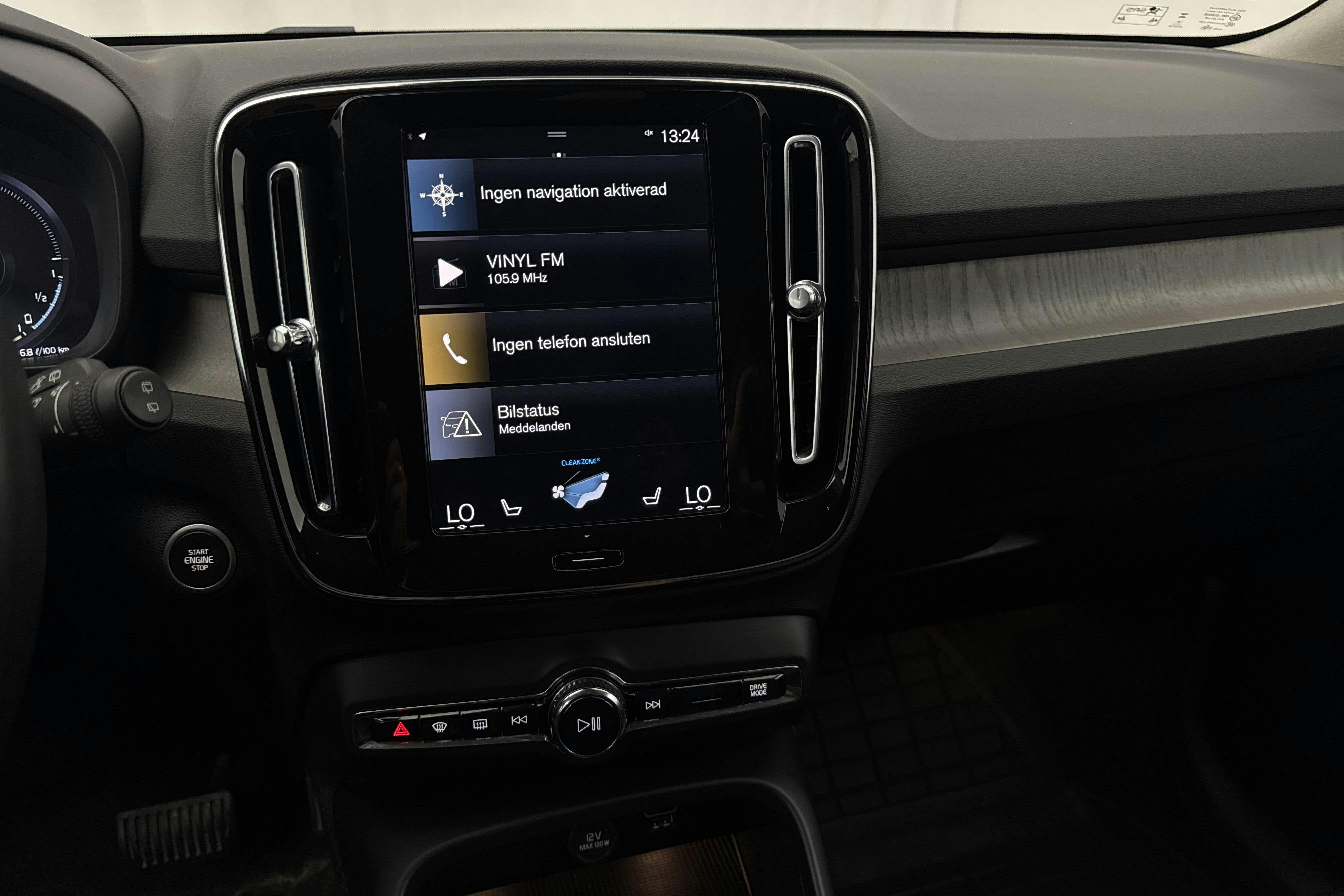 Vehicle Image 14