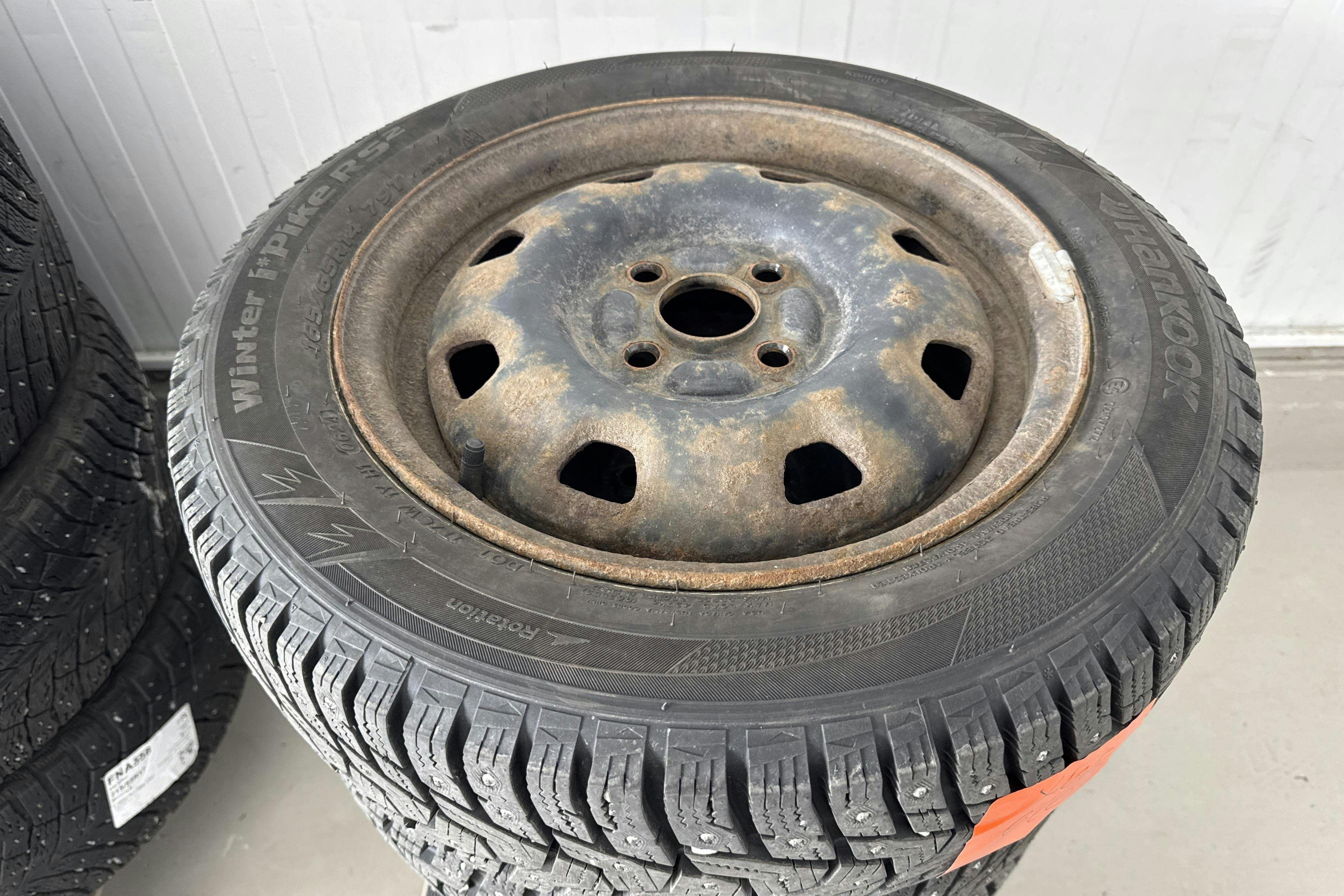Vehicle Image 16