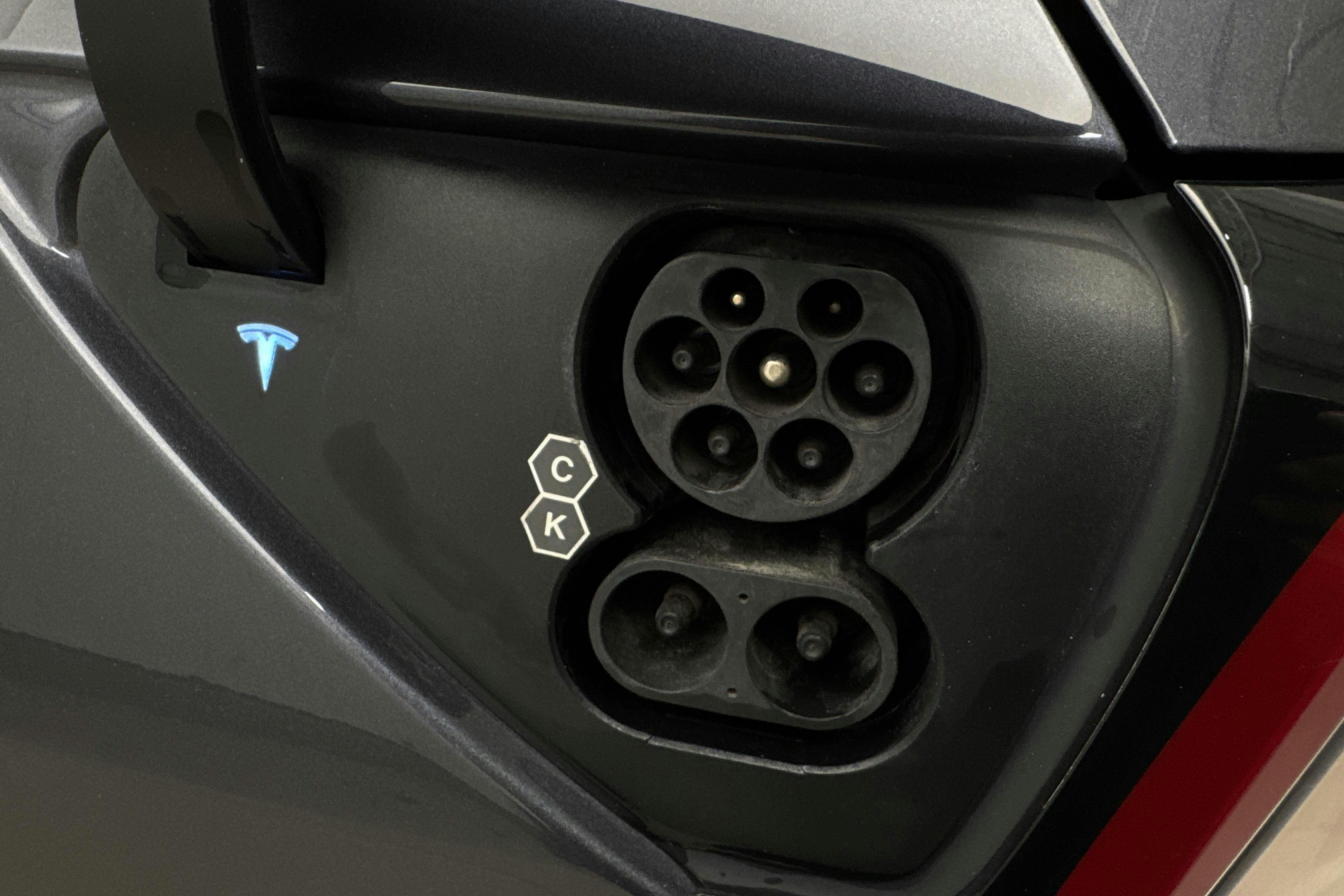 Vehicle Image 22