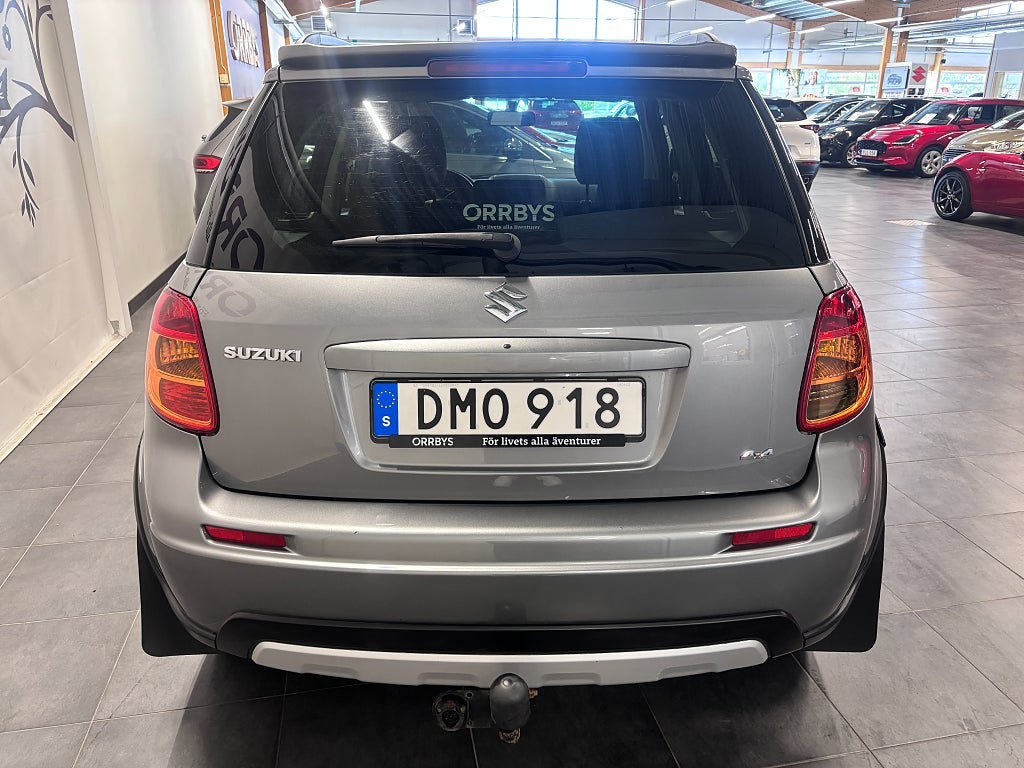 Vehicle Image 4