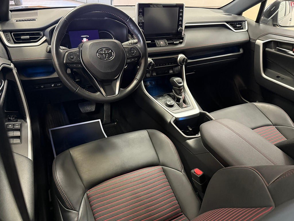 Vehicle Image 15