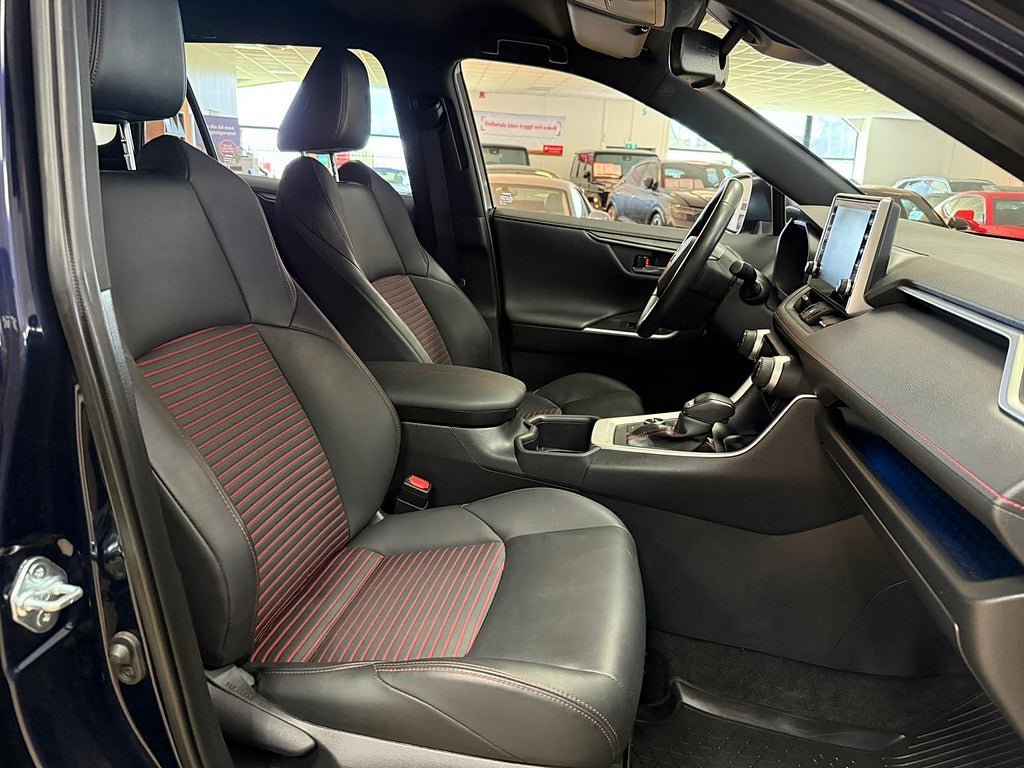Vehicle Image 19