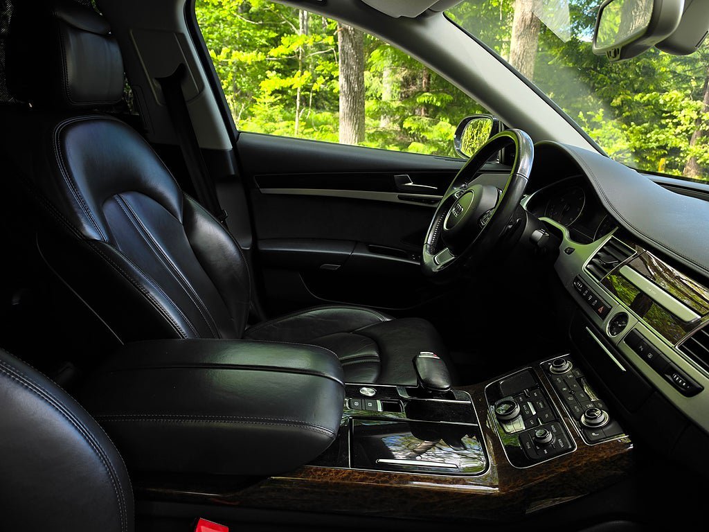 Vehicle Image 19