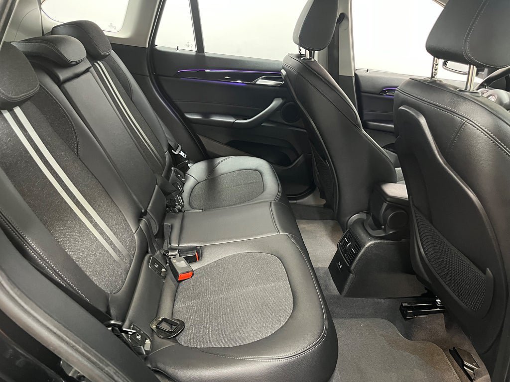 Vehicle Image 26