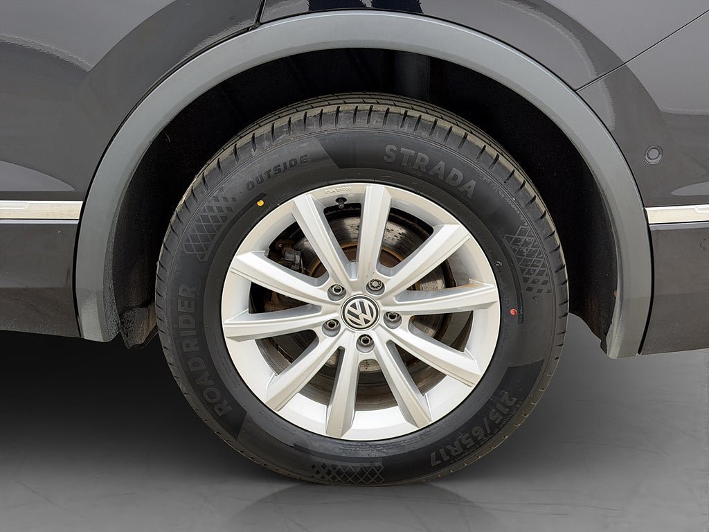Vehicle Image 36