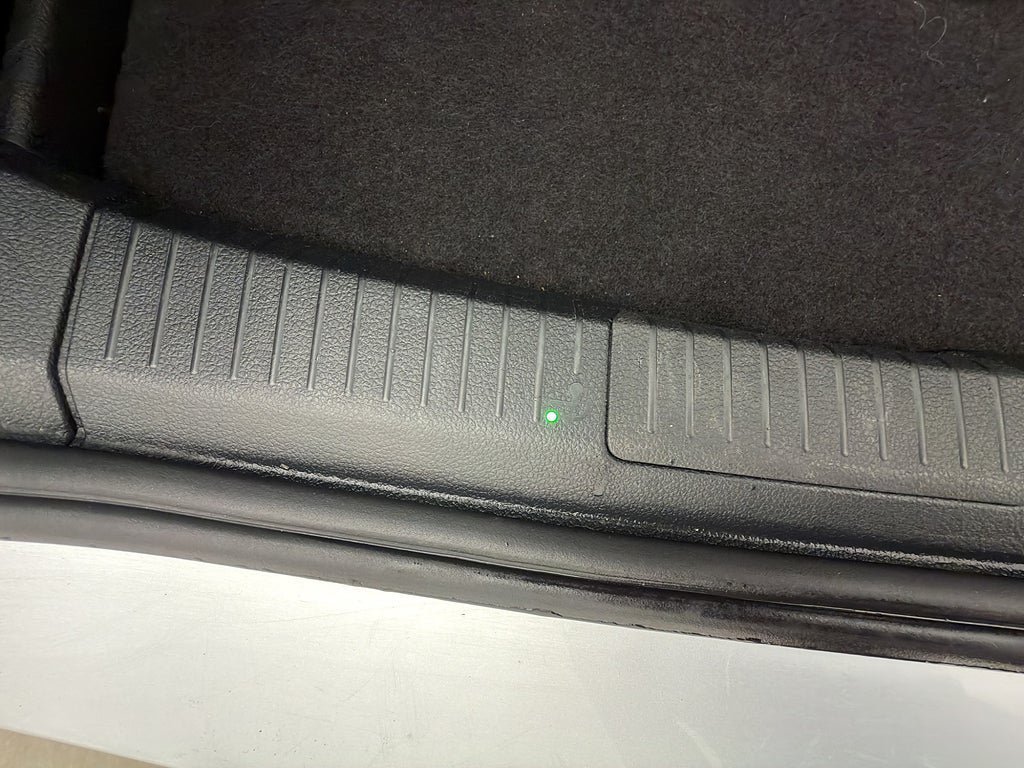 Vehicle Image 25