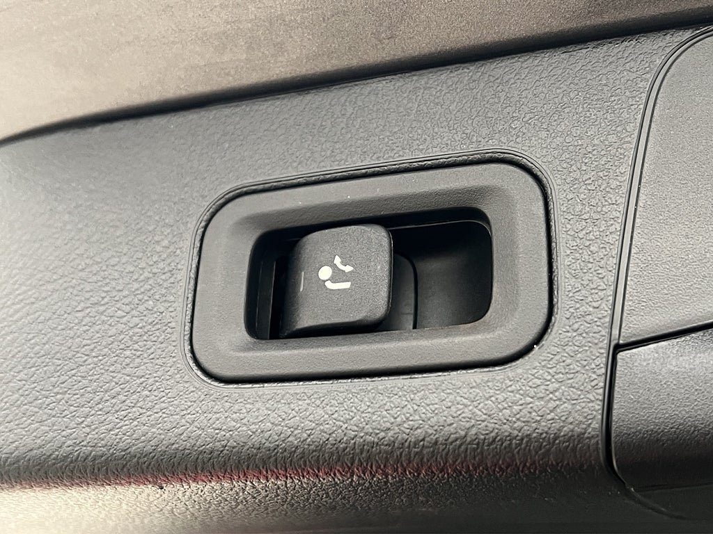 Vehicle Image 29