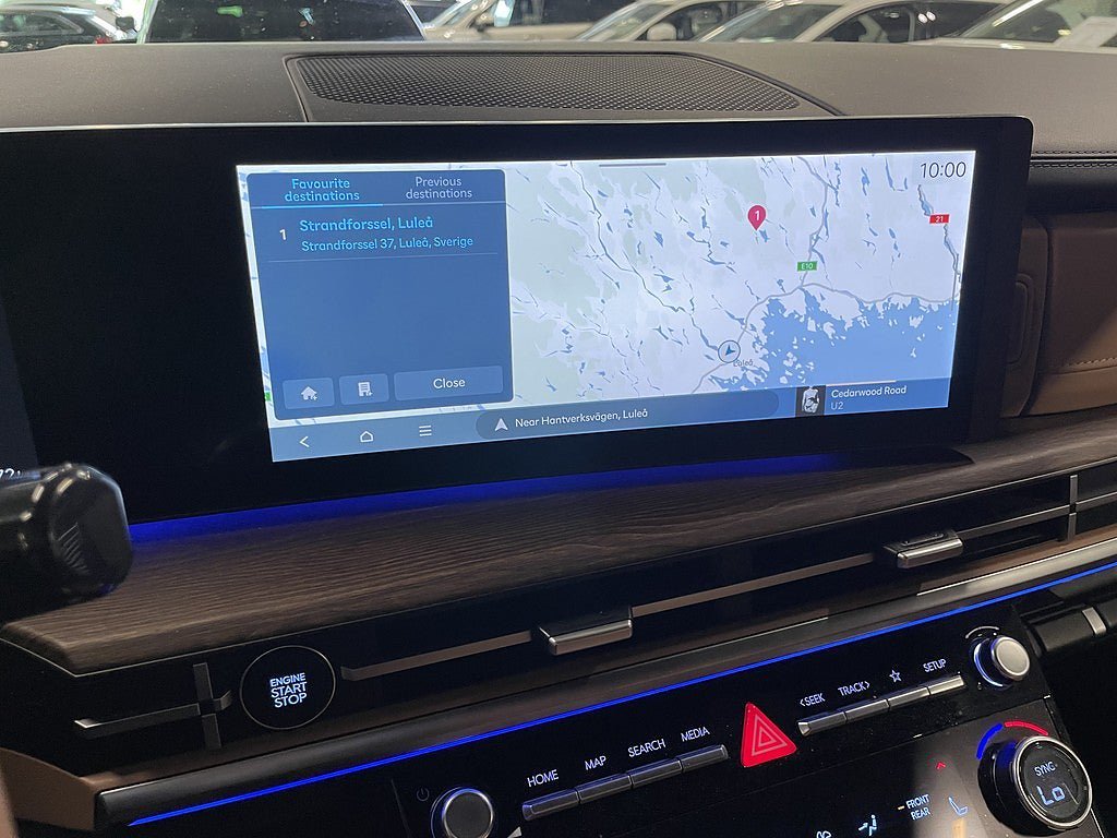 Vehicle Image 11