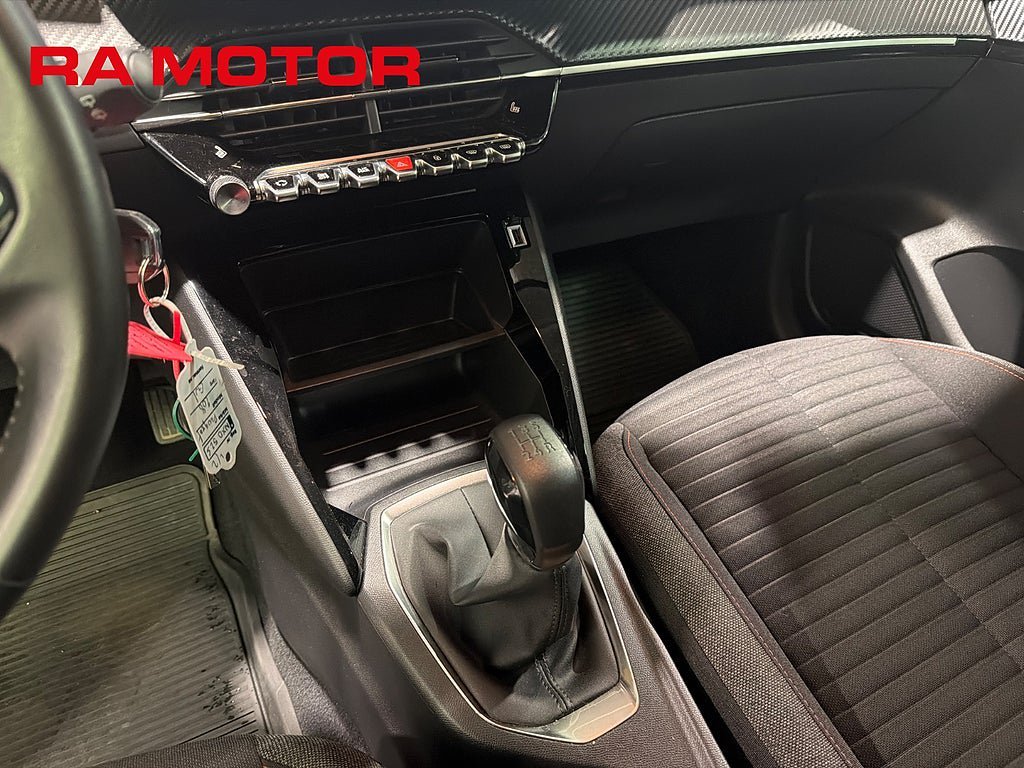 Vehicle Image 19