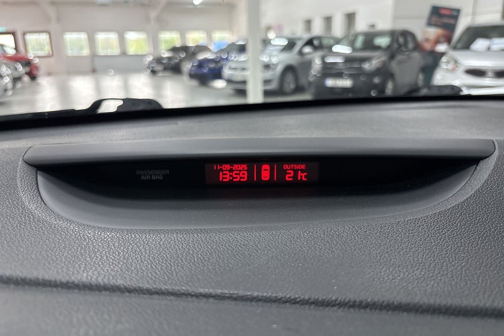 Vehicle Image 22