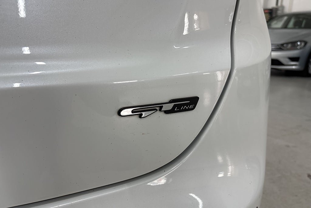 Vehicle Image 23