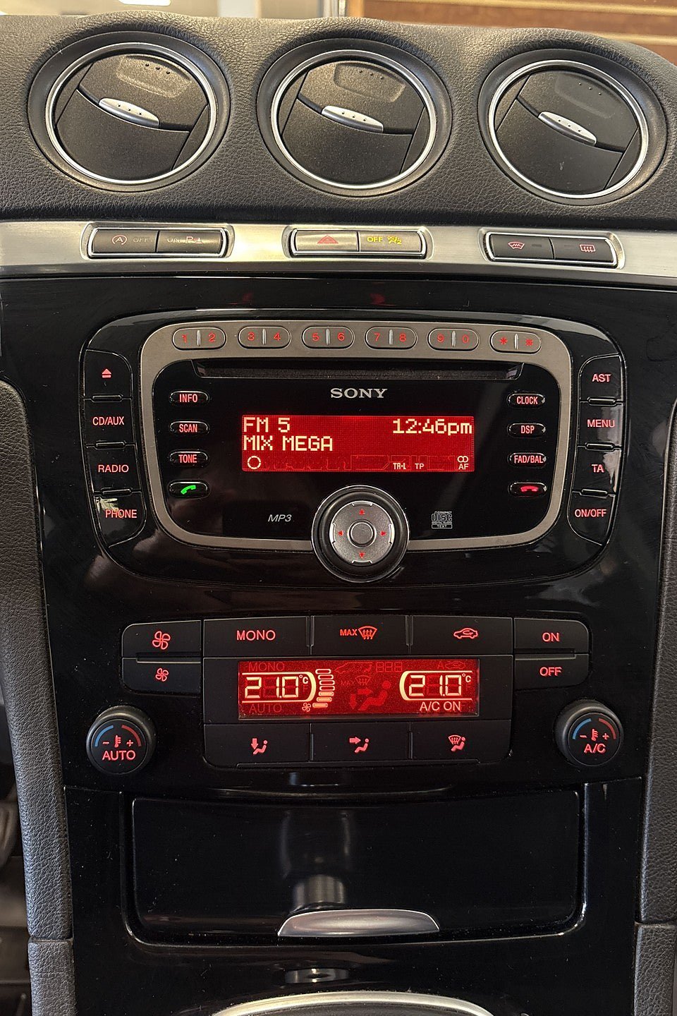 Vehicle Image 22