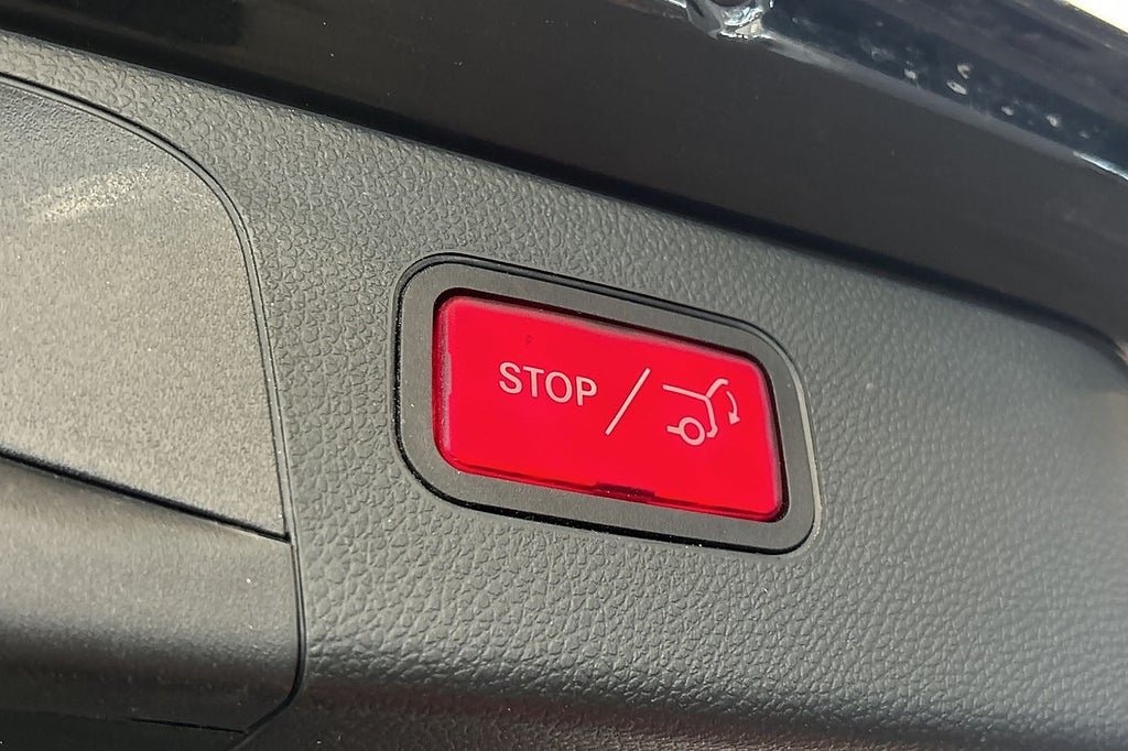 Vehicle Image 28