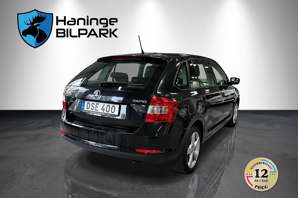 Vehicle Image 8