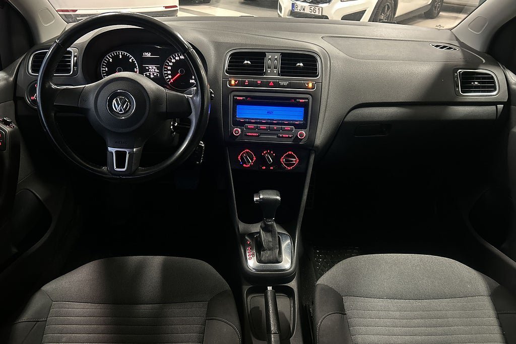 Vehicle Image 11