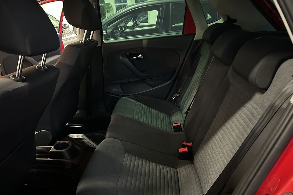 Vehicle Image 18
