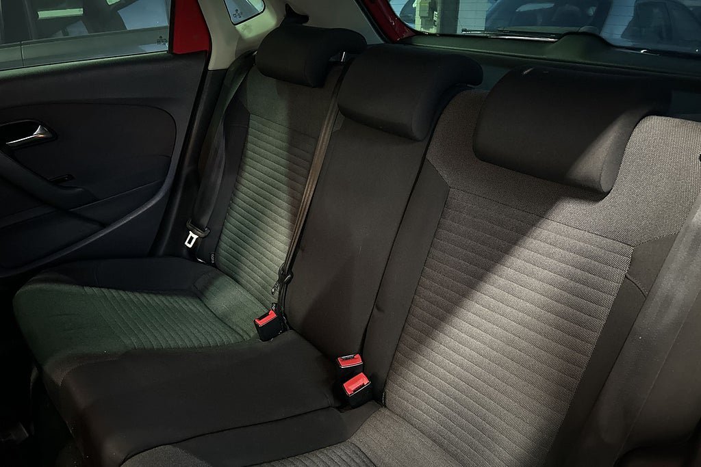 Vehicle Image 19