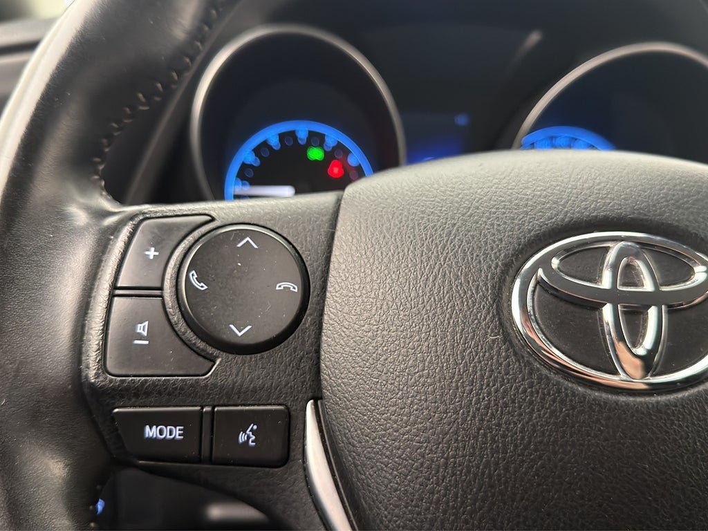 Vehicle Image 23