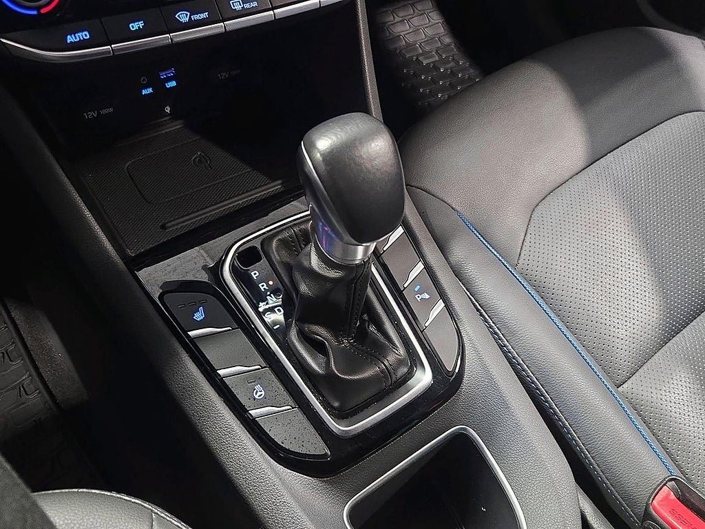 Vehicle Image 17