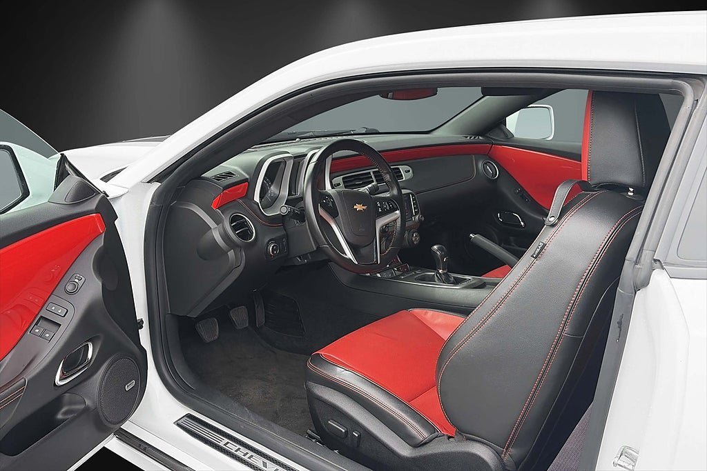 Vehicle Image 8