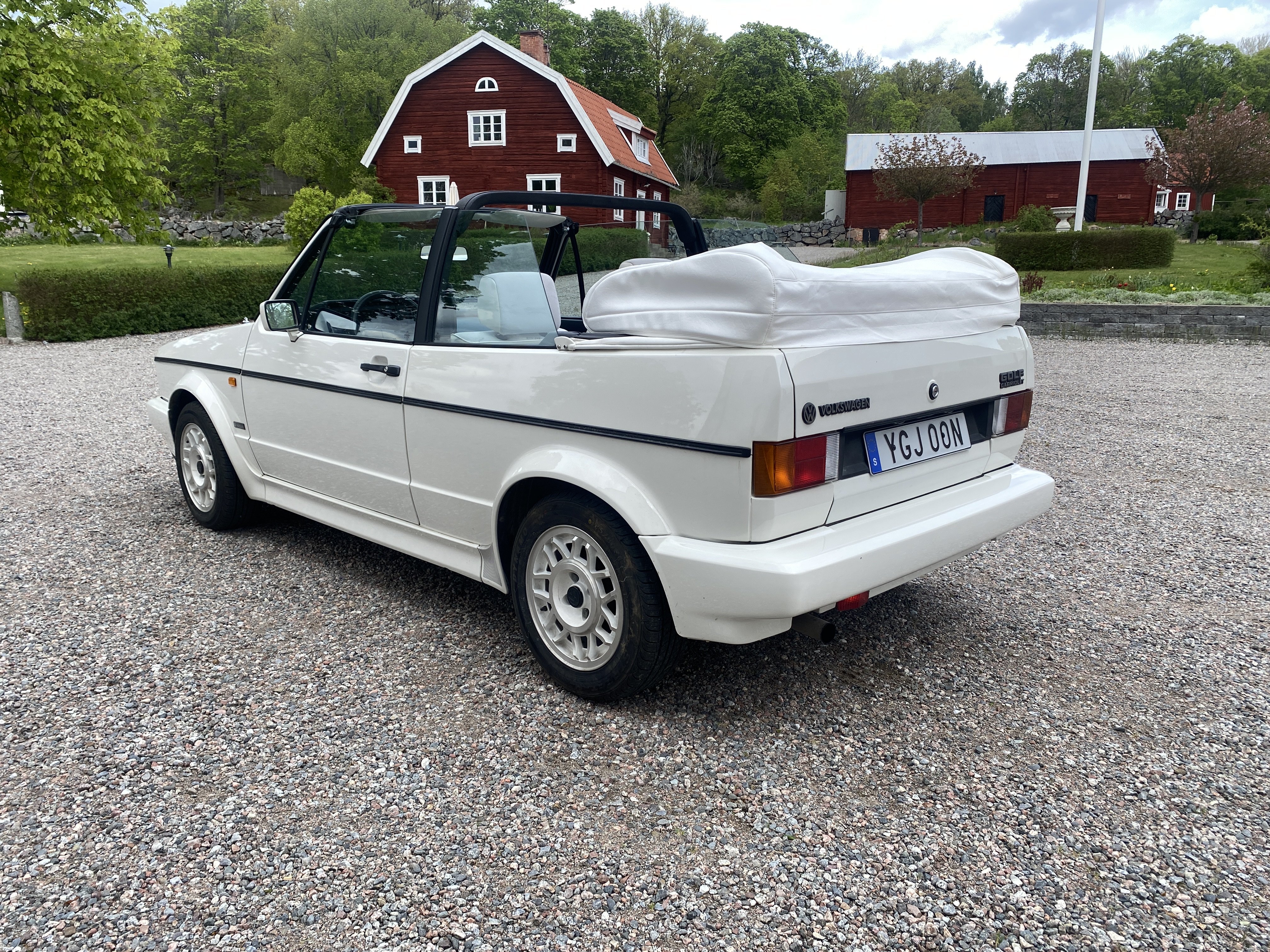 Vehicle Image 23