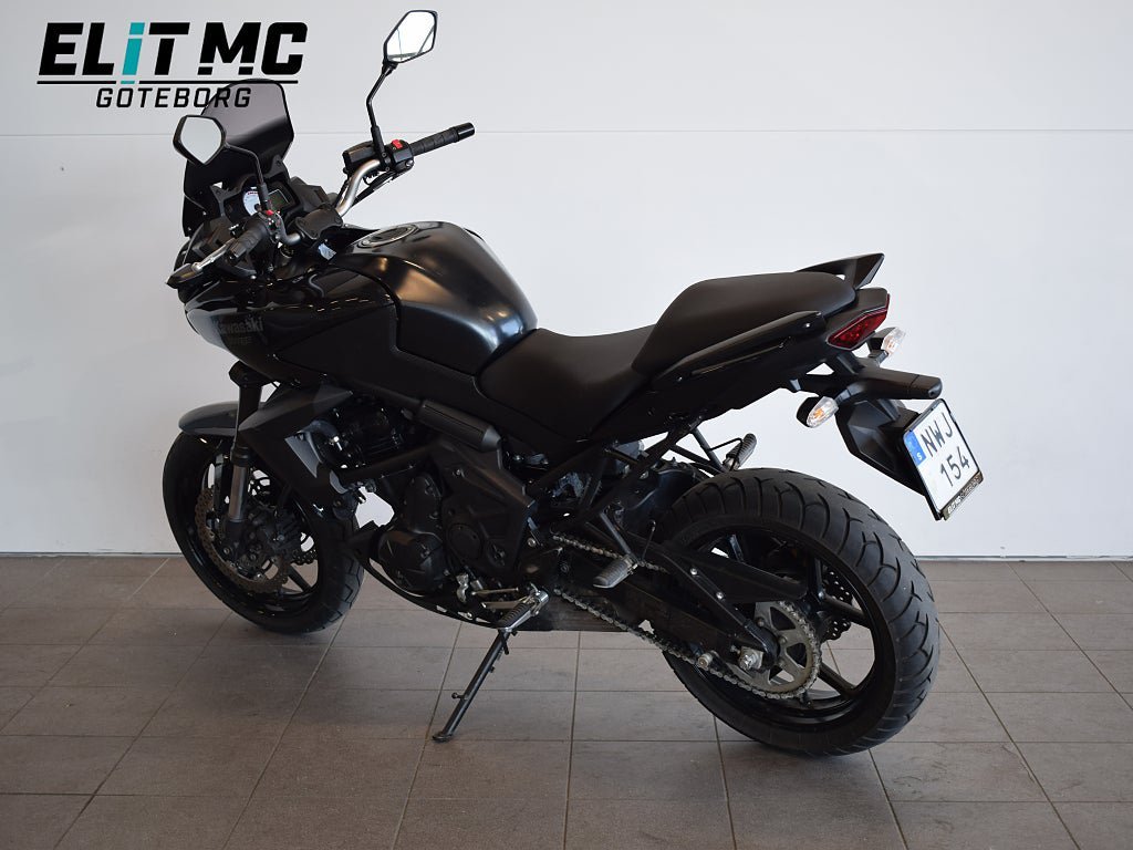 Vehicle Image 10
