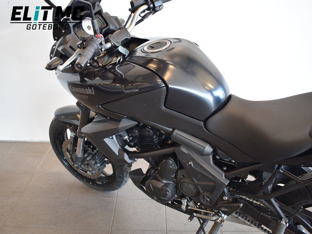 Vehicle Image 11