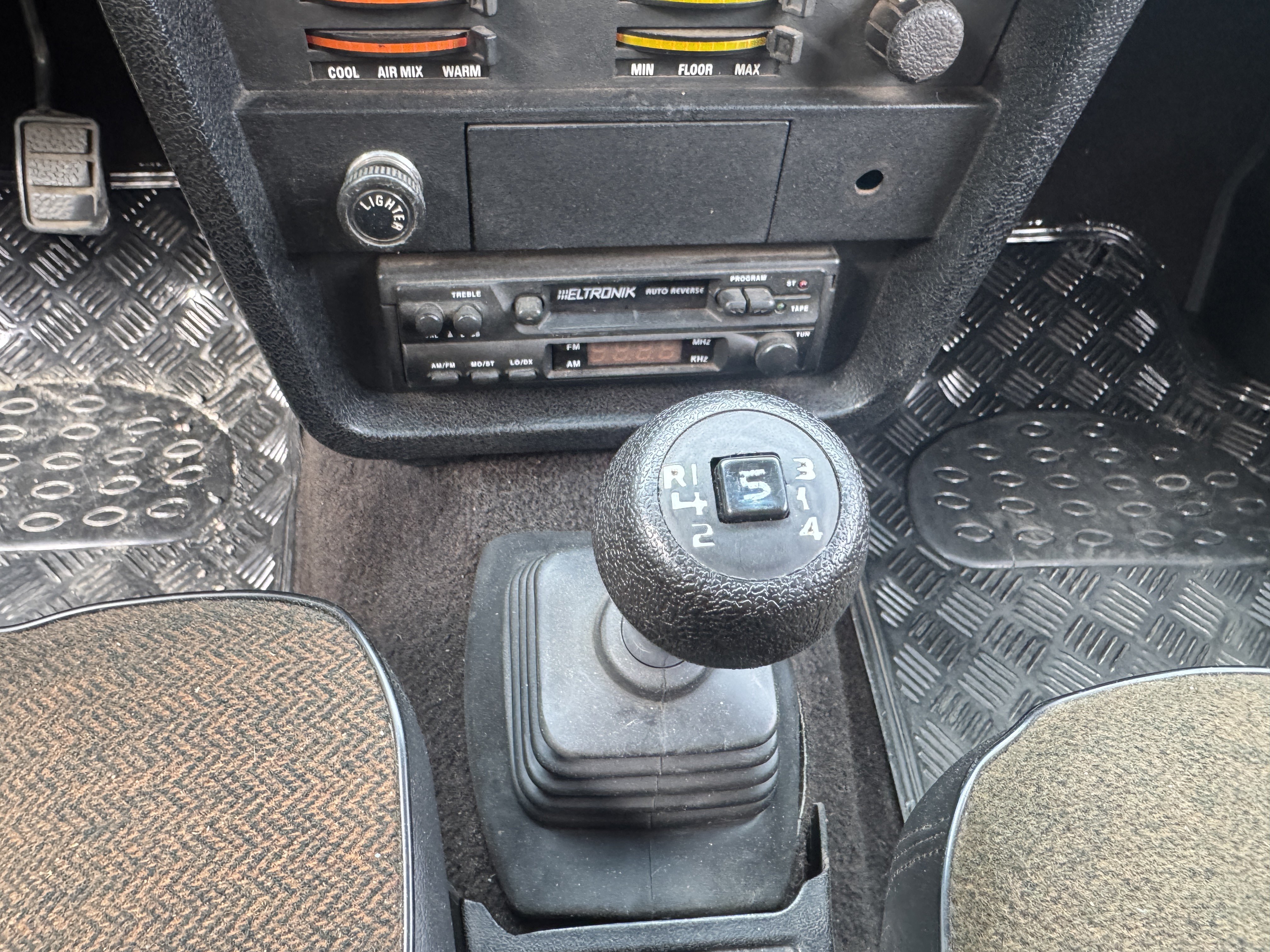 Vehicle Image 75