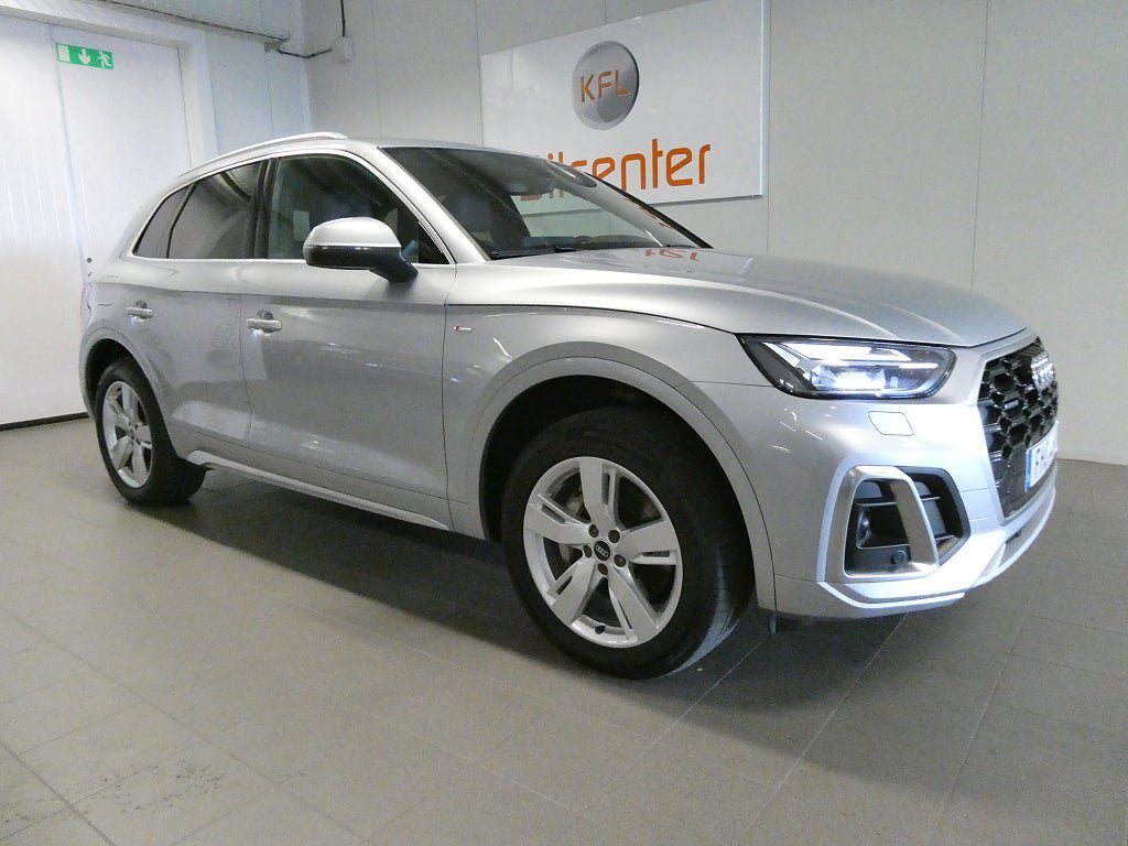 Vehicle Image 6