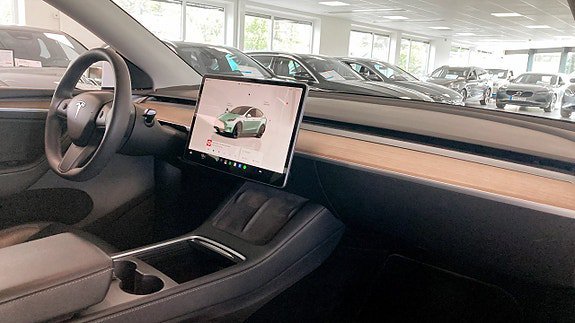 Vehicle Image 20