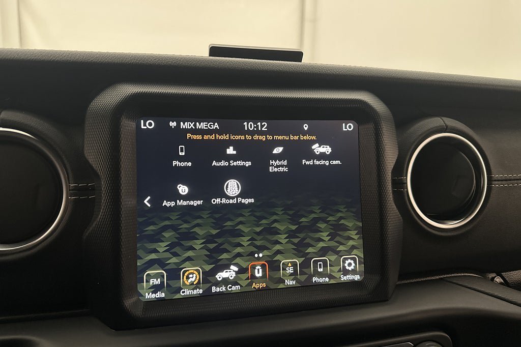 Vehicle Image 25
