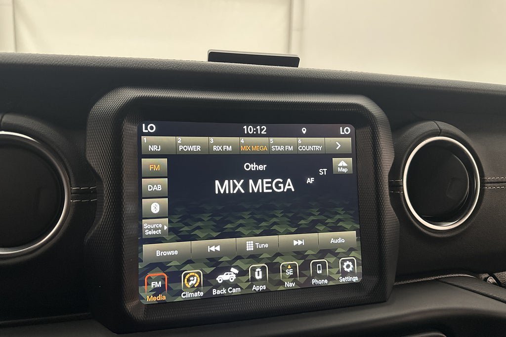 Vehicle Image 27