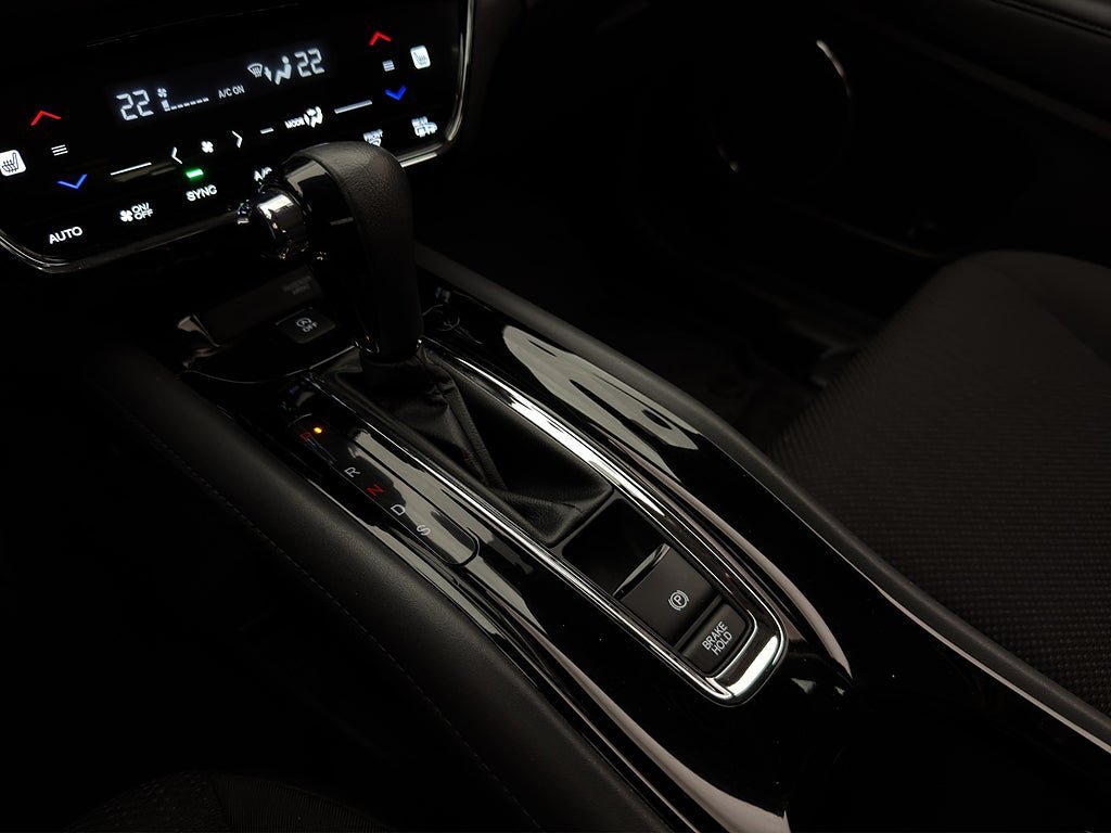 Vehicle Image 18