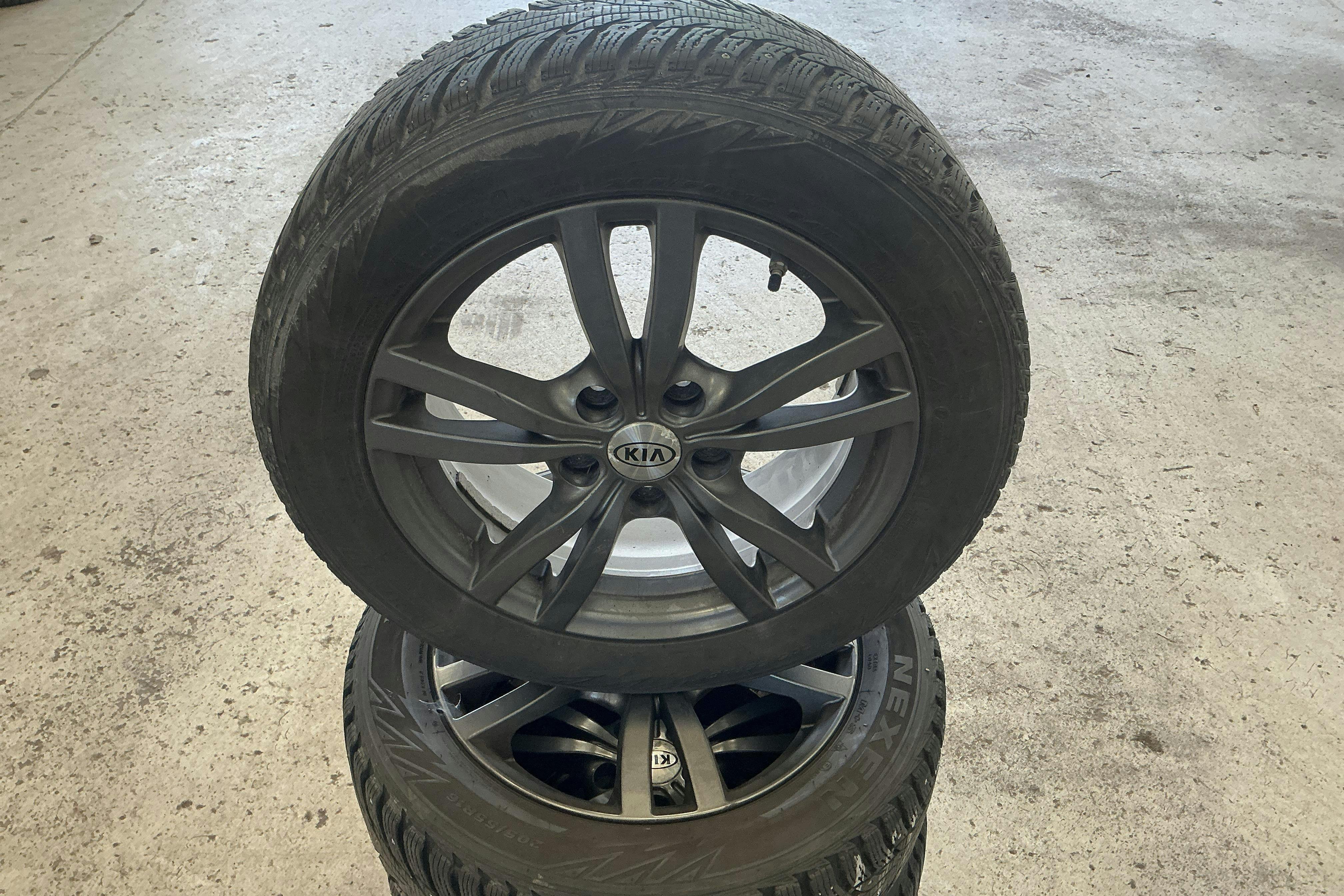 Vehicle Image 14