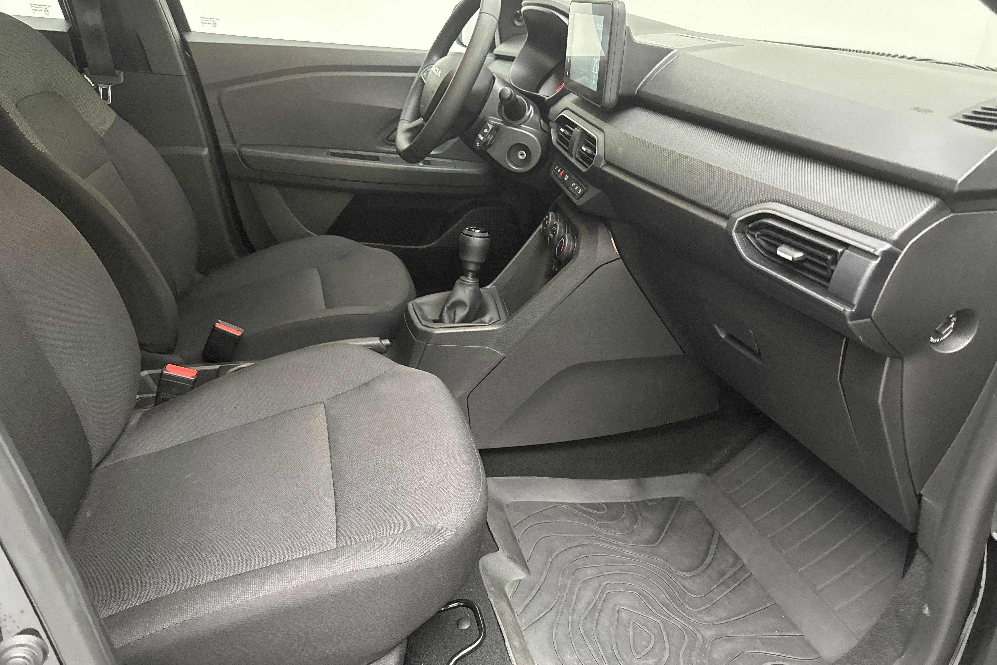 Vehicle Image 7